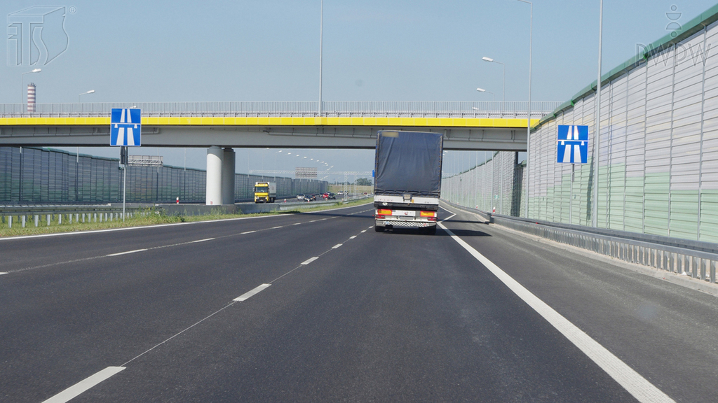 Materiał do pytania: Czy maksymalna prędkość, z jaką możesz jechać samochodem osobowym na drodze za tym znakiem wynosi 120 km/h?