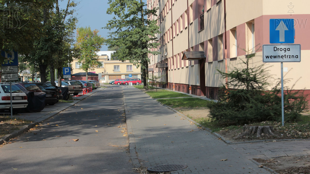 Materiał do pytania: Czy na drodze jednokierunkowej cofanie jest zabronione?