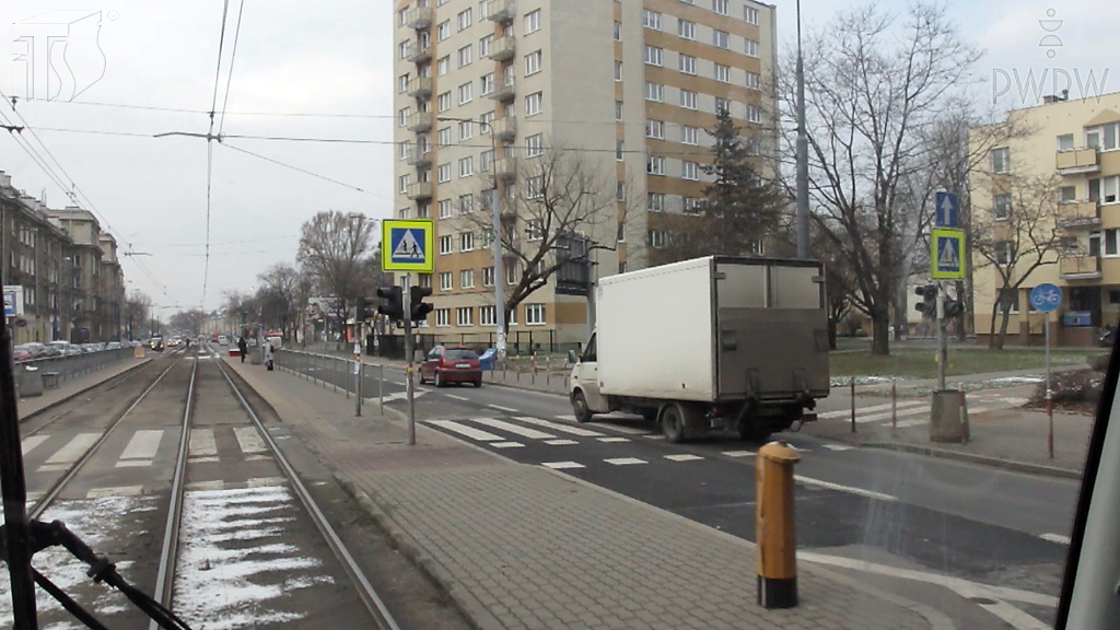Materiał do pytania: Czy dozwolone jest wyprzedzanie na przejeździe dla rowerzystów, na którym ruch jest kierowany?