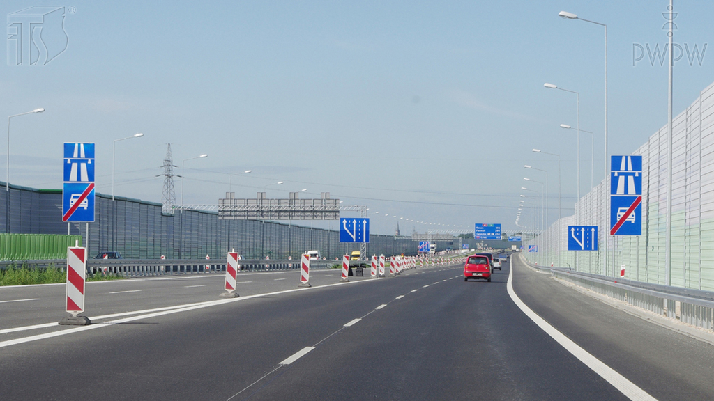 Materiał do pytania: Co powinien zrobić kierujący na autostradzie, gdy podczas jazdy zrobi mu się duszno, wystąpią dreszcze, zdrętwieją ręce i poczuje ból w okolicy żołądka oraz szum w uszach?
