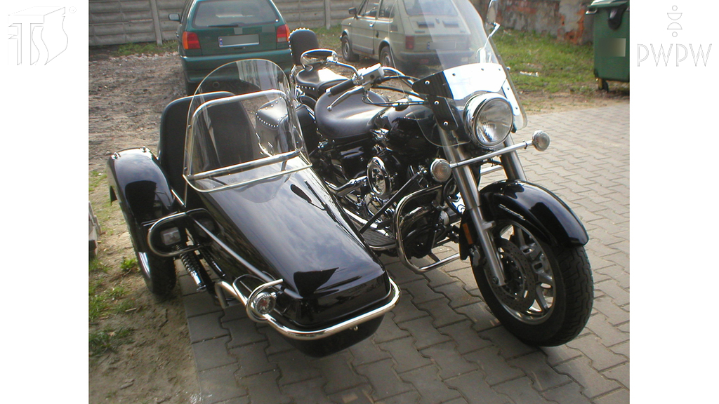 Materiał do pytania: Jakie światła mogą być umieszczone na bocznym wózku motocykla?
