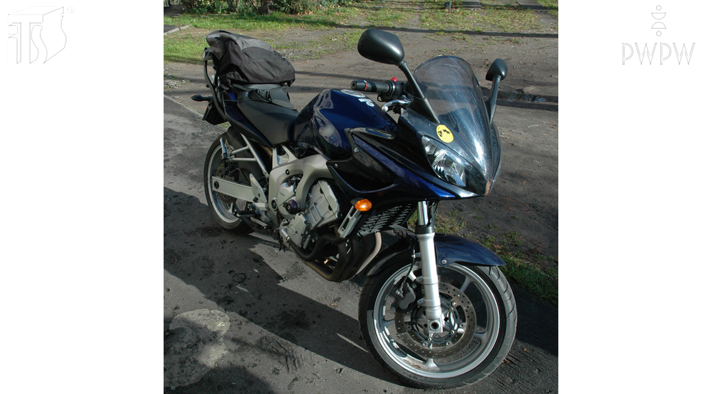 Materiał do pytania: W jaki sposób należy umieścić ładunek, który przewozisz motocyklem?