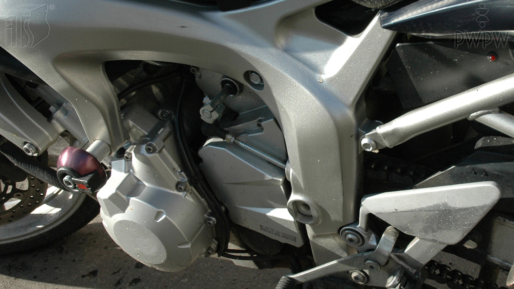 Materiał do pytania: Ile wynosi maksymalna pojemność skokowa silnika motocykla, którym możesz kierować posiadając prawo jazdy kategorii A1?