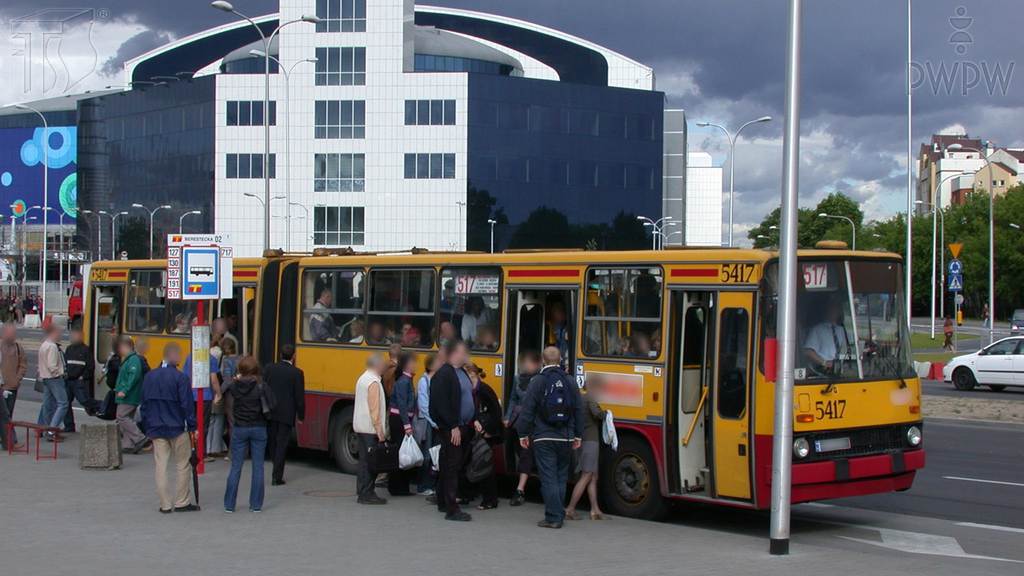 Materiał do pytania: Jak powinieneś postąpić w przypadku agresywnego, utrudniającego kierowanie pojazdem zachowania pasażera względem Ciebie lub innych podróżnych?