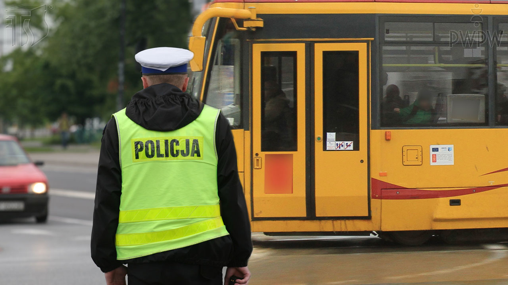 Materiał do pytania: Czy kierując tramwajem, masz obowiązek zatrzymać się na sygnał dawany przez umundurowanego policjanta?