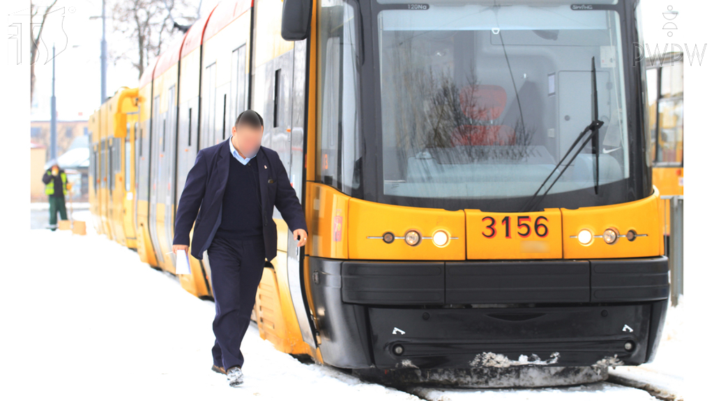 Material zur Frage: Soll man vor dem Verlassen der Straßenbahn diese vor einer möglichen Inbetriebnahme durch eine unbefugte Person absichern?
