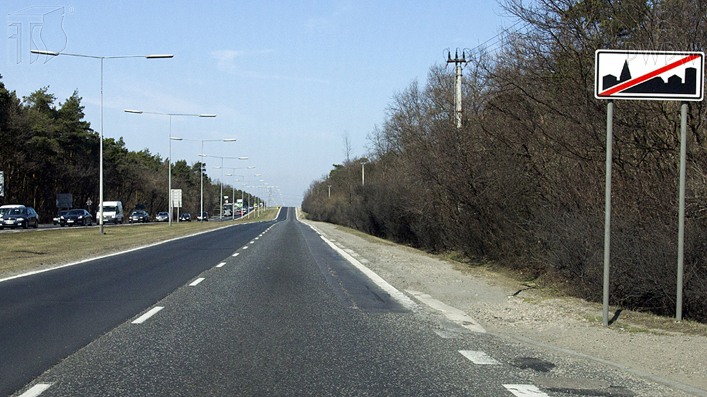 Material zur Frage: Darfst Du in dieser Situation das Fahrzeug auf dem Trennstreifen zwischen den Fahrbahnen anhalten?
